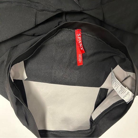 Spanx Oncore Sculpting Highwaisted Mid-Thigh Short Black Size 1X - Picture 4 of 11